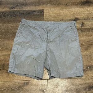 Columbia‎ gray shorts 40